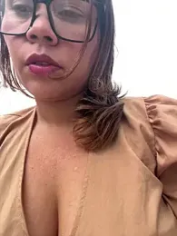 SophiaQueens webcam model stream image