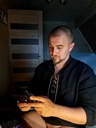 Foxyshaved webcam model stream image