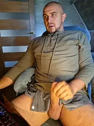 Foxyshaved webcam model stream image
