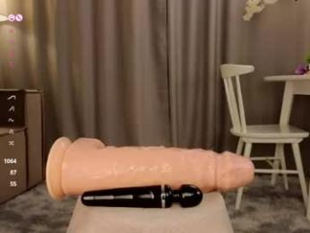 graceholly webcam model stream image