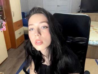 VinitaLaredo webcam model stream image