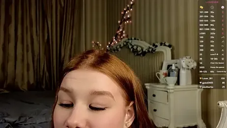 Juuulia_ webcam model stream image