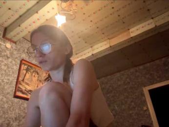 Evacrazys webcam model stream image