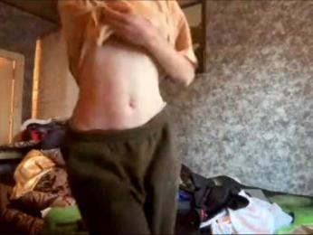 Evacrazys webcam model stream image