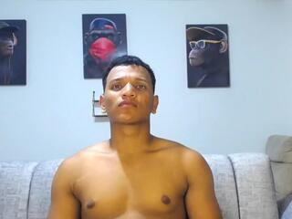 Airon Garcia webcam model stream image