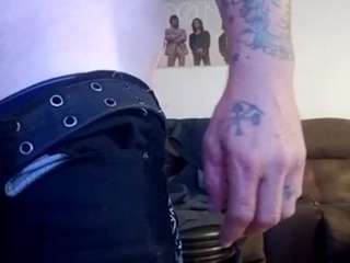 ilikehugeboobs361 webcam camsoda model stream image