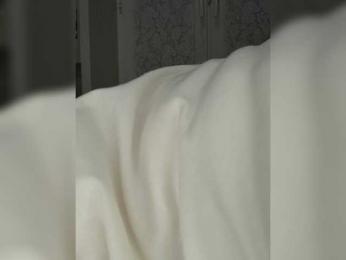Andromache webcam model stream image