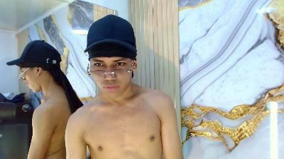 DaviidBuckx_ webcam model stream image