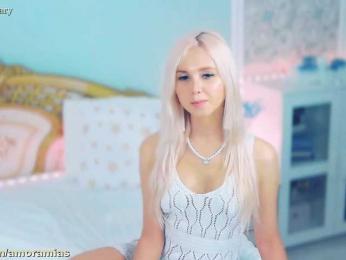 Amoramias webcam model stream image