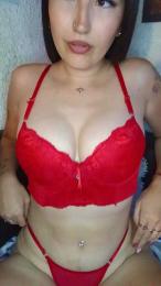 DolceNazz webcam model stream image
