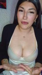 DolceNazz webcam model stream image