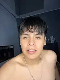 Kailertwink webcam stripchat model stream image