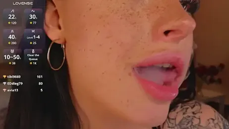 LisaaLiss webcam model stream image