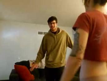 college_packing_8 webcam model stream image