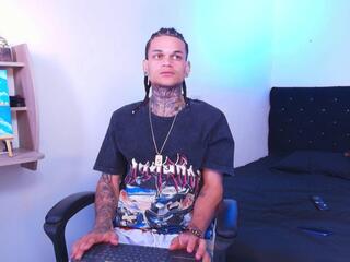 Lusito Wilson webcam model stream image