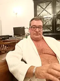 MountJohnXL webcam stripchat model stream image