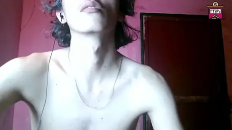 cherryuwu webcam model stream image