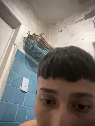 glopetitooo webcam model stream image