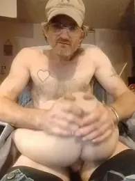 ROBERT0516 webcam model stream image