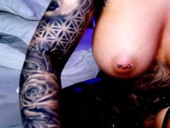 dee_waters webcam model stream image