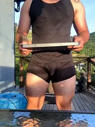 Liam_walk_ webcam model stream image