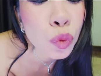 deedeedoll webcam model stream image