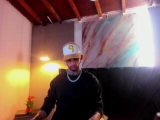 Maikol King webcam model stream image