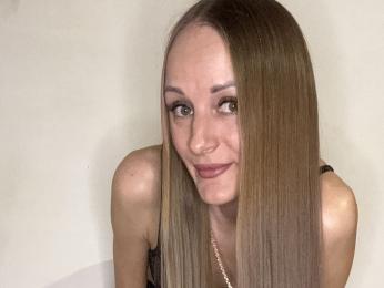 MonaLika webcam model stream image