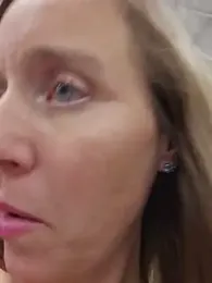 SkyelarsWorld webcam model stream image