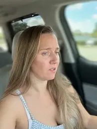 SkyelarsWorld webcam model stream image