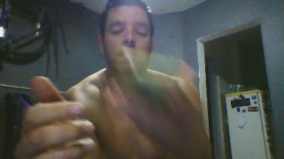 Hellmans webcam model stream image
