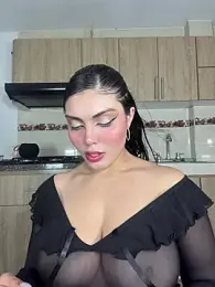 zui_lu webcam stripchat model stream image