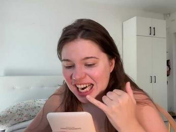 Chiculya webcam model stream image