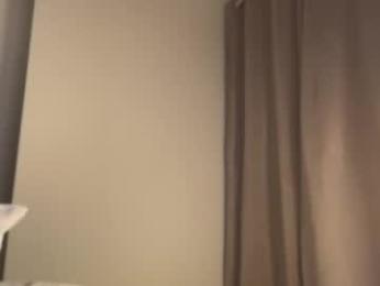 latinella webcam model stream image