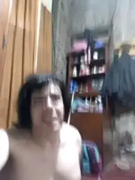 miaparcel webcam model stream image