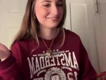 fantasyella webcam model stream image