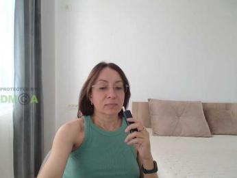 Valerianice webcam model stream image