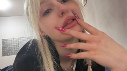 Adele webcam skyprivate model stream image