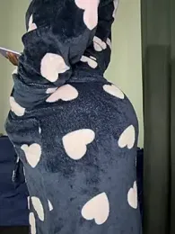 BigRound-Bootayy webcam stripchat model stream image