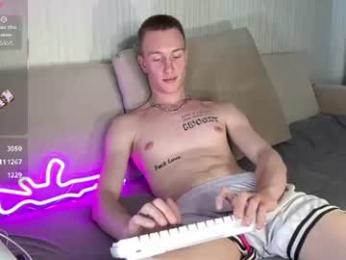 travis_gracile webcam model stream image