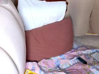 emilytrays webcam model stream image