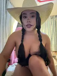 laure_torres webcam stripchat model stream image