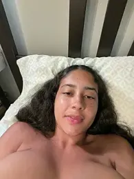 Kammyboo webcam model stream image
