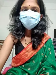 Shivani2002 webcam model stream image