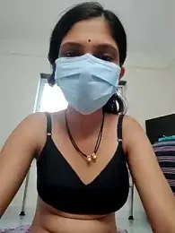 Shivani2002 webcam model stream image