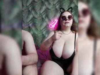 Red-rooms webcam bongacams model stream image