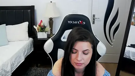 AmyPure_ webcam model stream image