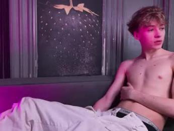 curlytwinkboy webcam chaturbate model stream image