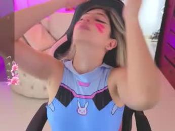 nataasha___ webcam model stream image