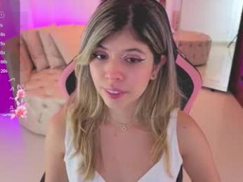 nataasha___ webcam model stream image